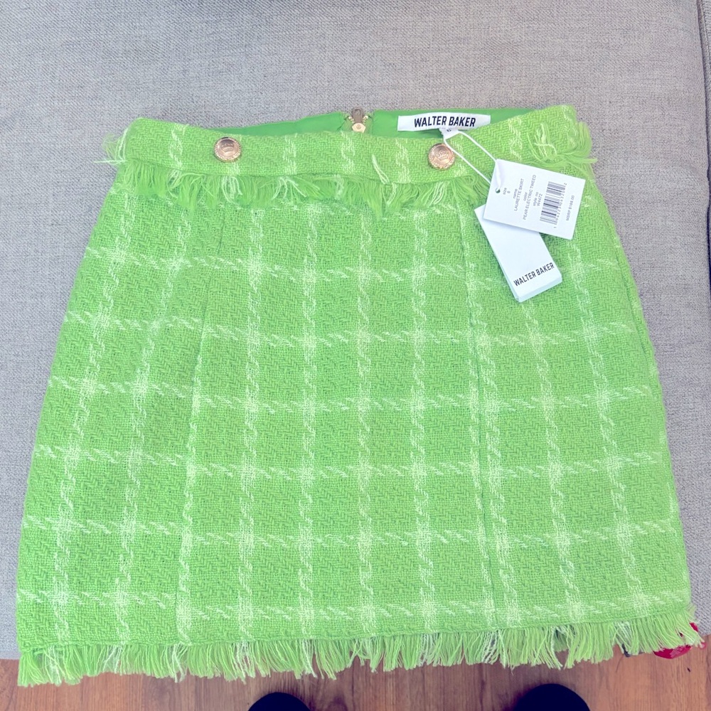 Brand new Walter Baker skirt. Never worn size 6